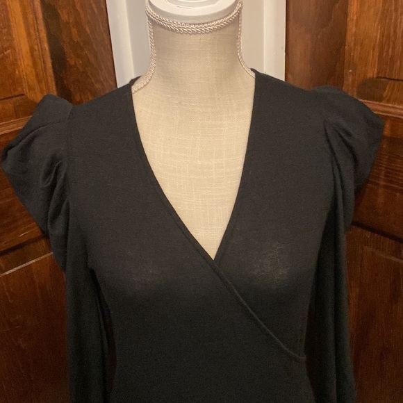 Ann Taylor Long Sleeve Crossover Top - Picture 2 of 6